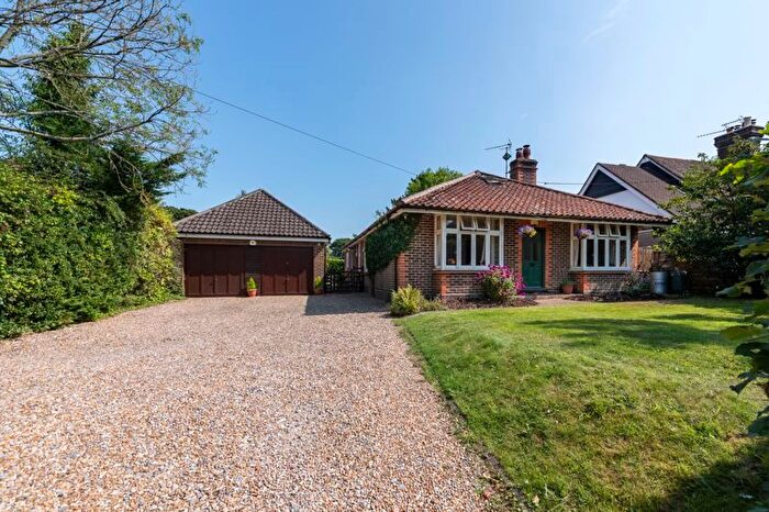 4 Bedroom Detached House For Sale In Station Road, Isfield, TN22