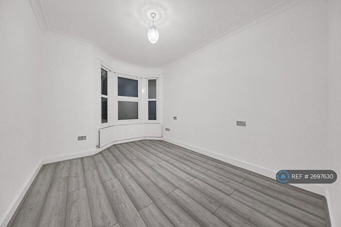 3 Bedroom Terraced House To Rent In Francis Avenue, Ilford, IG1