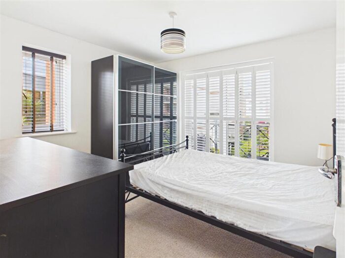 2 Bedroom Apartment For Sale In Poppleton Close, Coventry * Great Investment Opportunity *, CV1