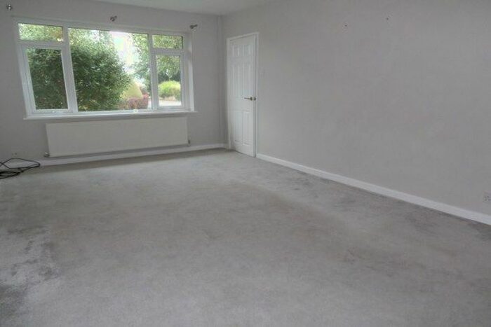 3 Bedroom Property To Rent In Durham Road, Blackburn, BB1