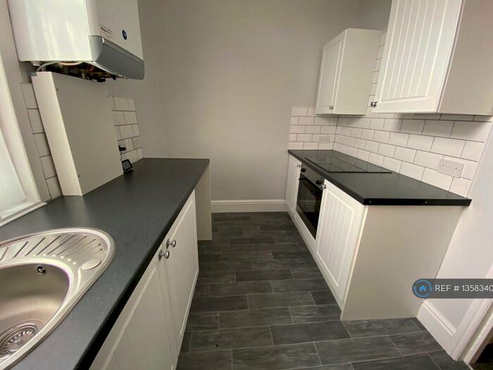 2 Bedroom Flat To Rent In Clifton Road, Darlington, DL1