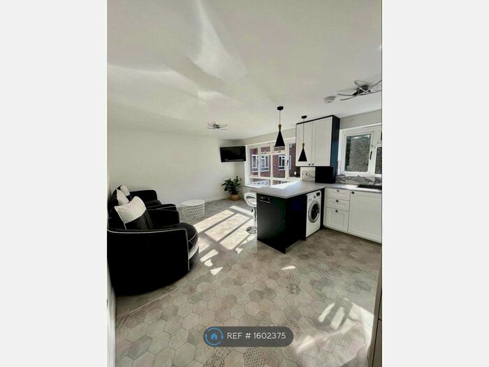 1 Bedroom Flat To Rent In Buckingham House, Derby, DE24