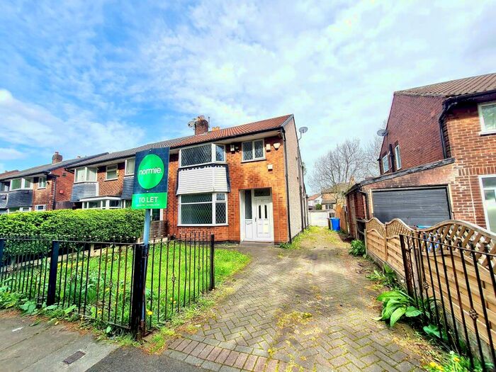 3 Bedroom Semi-Detached House To Rent In Balmoral Avenue, Whitefield, Manchester, M45