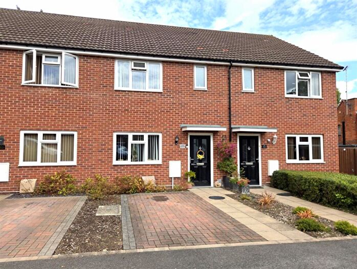 3 Bedroom Terraced House For Sale In Abberley Avenue, Stourport-On-Severn, DY13
