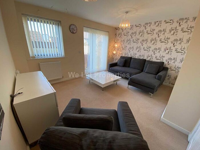 3 Bedroom House To Rent In Metcombe Way, Beswick, M11