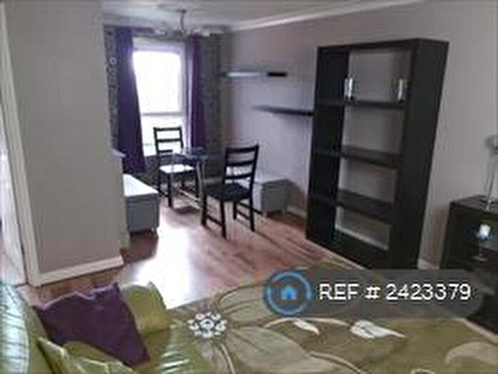 3 Bedroom Flat To Rent In Guildford Rise, Sheffield, S2