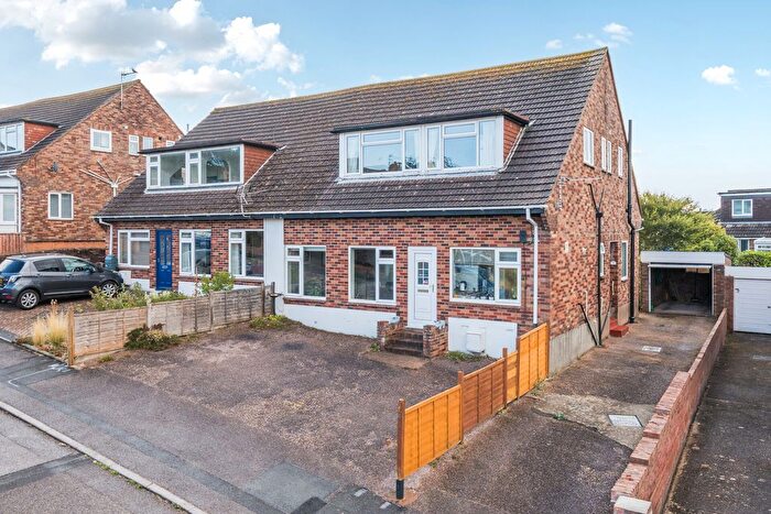 2 Bedroom Flat For Sale In Mount Pleasant Avenue, Exmouth, Devon, EX8