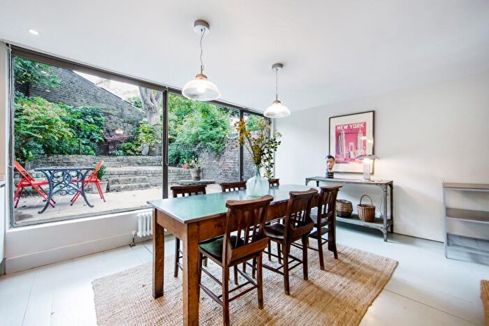 1 Bedroom Flat To Rent In Liverpool Road, London, N1