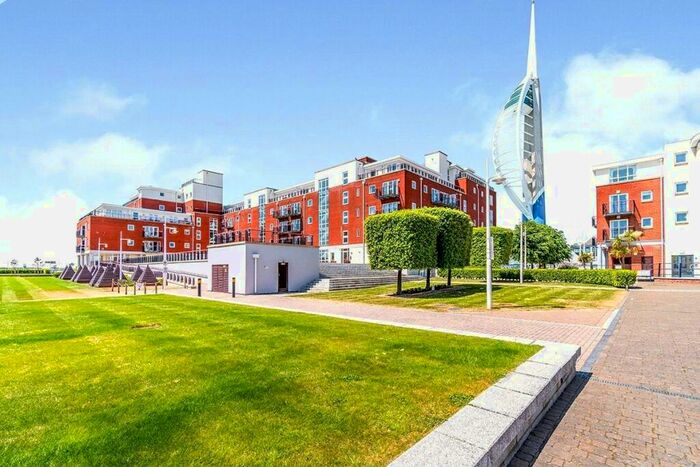 2 Bedroom Flat To Rent In Gunwharf Quays, Portsmouth, Hampshire, PO1