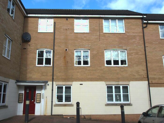 2 Bedroom Flat To Rent In Whitworth Court, NR6