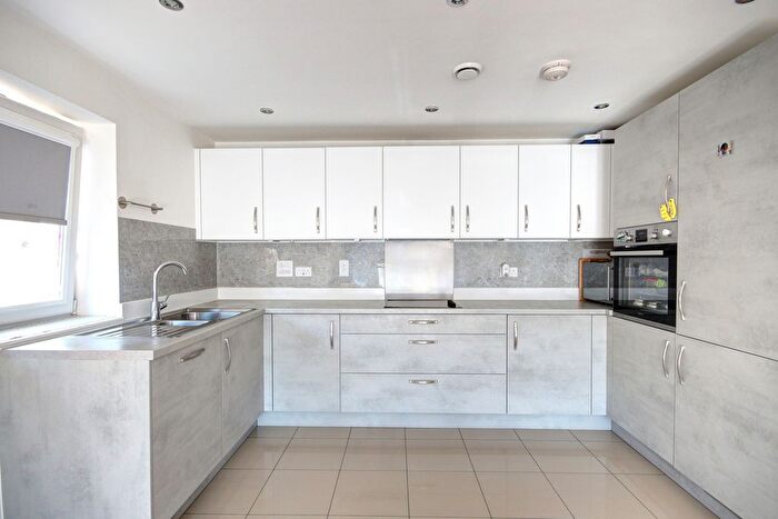 2 Bedroom Flat For Sale In Perkins Gardens, Ickenham, UB10