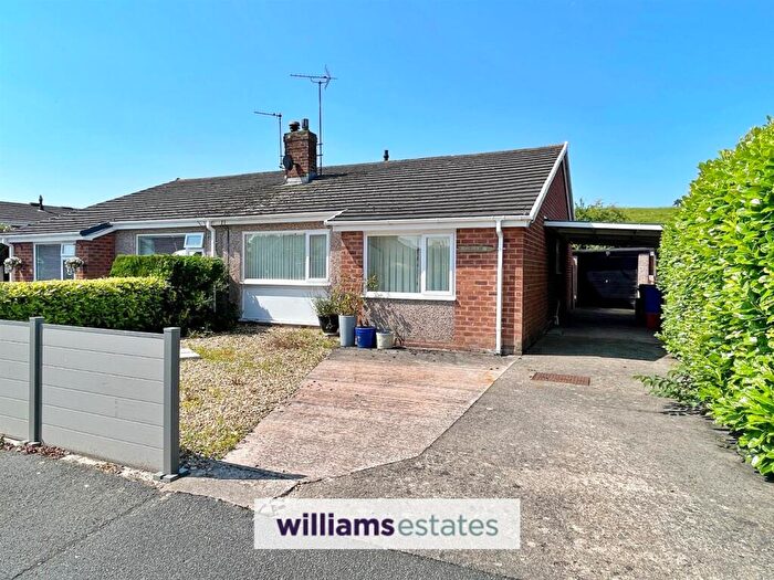 2 Bedroom Bungalow For Sale In Tan Y Bryn, St. Asaph, LL17
