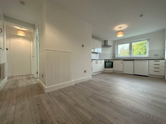 2 Bedroom Flat To Rent In Marmoin Road, Cumbernauld, G67