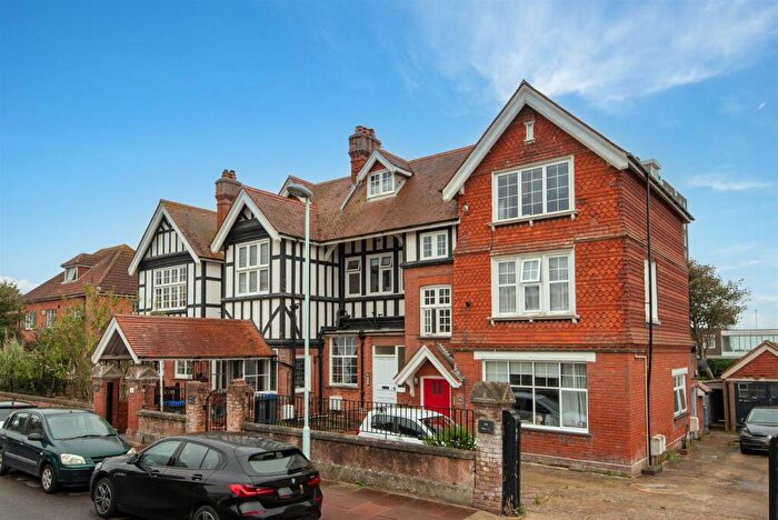 Studio For Sale In Bath Road, Worthing, BN11