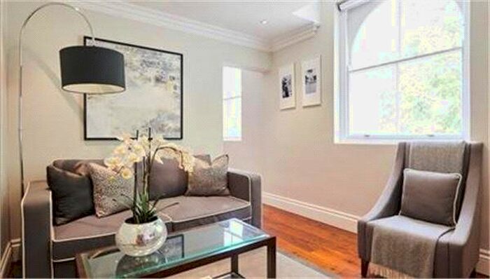 2 Bedroom Flat To Rent In Kensington Gardens Square, Kensington, W2