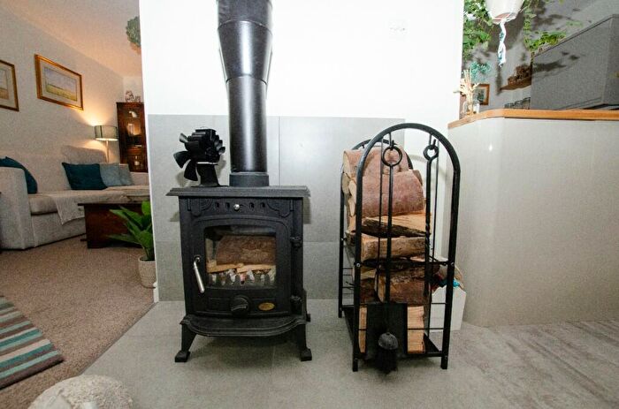 2 Bedroom Semi-Detached Bungalow For Sale In September Close, Southampton, Hampshire, SO30