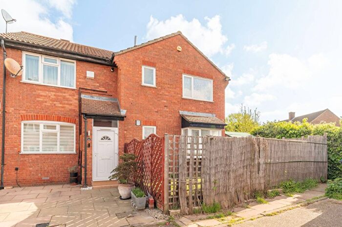 1 Bedroom Property To Rent In Firs Close, Mitcham, CR4