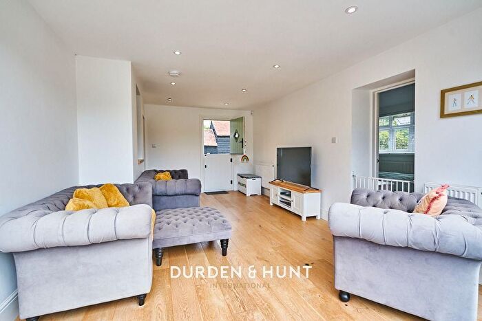 4 Bedroom Semi-Detached House To Rent In Upshirebury Green, Waltham Abbey, EN9
