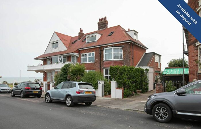 4 Bedroom Apartment To Rent In Fifth Avenue, Cliftonville, CT9