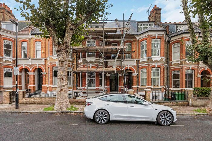 2 Bedroom Flat To Rent In Sotheby Road, London, N5