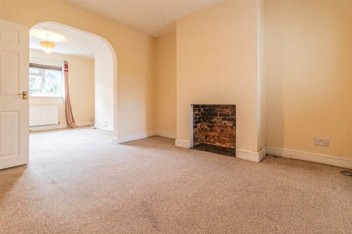 2 Bedroom Terraced House For Sale In Birch Street, Swindon, Wiltshire, SN1