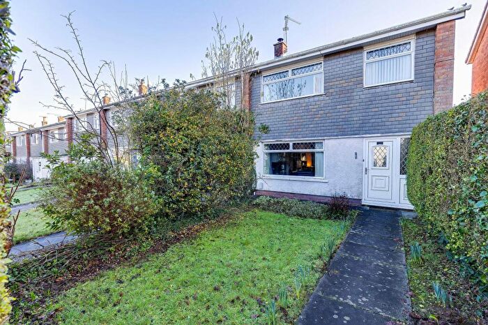 3 Bedroom End Of Terrace House For Sale In Aberdovey Close, Dinas Powys, Vale Of Glamorgan., CF64