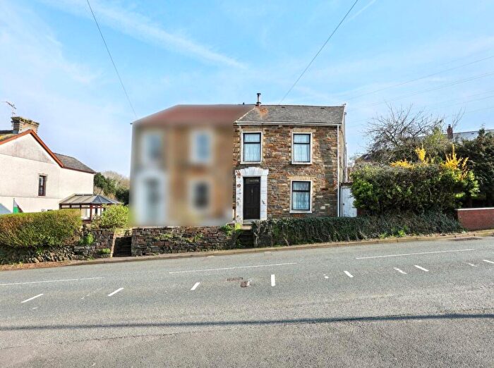 3 Bedroom Semi Detached House For Sale In Felinfoel Road, Llanelli, Dyfed, SA15