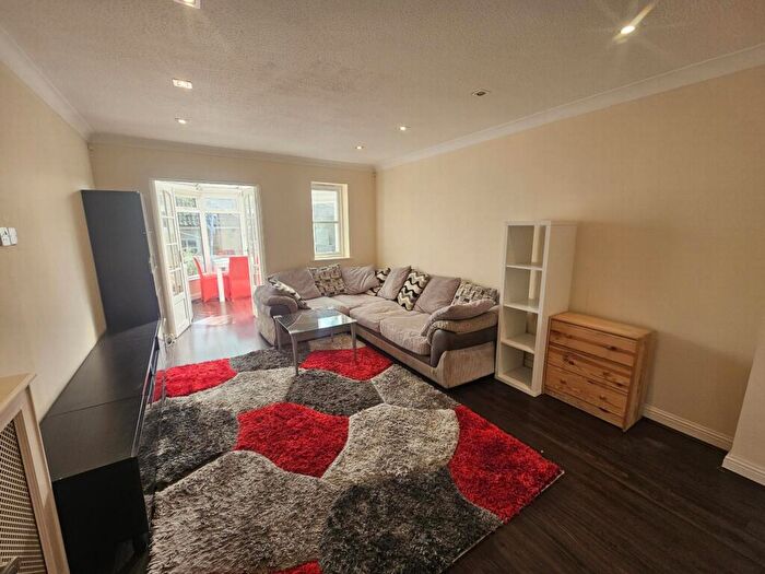 2 Bedroom Semi-Detached House For Sale In Sefton Avenue, Mill Hill, NW7