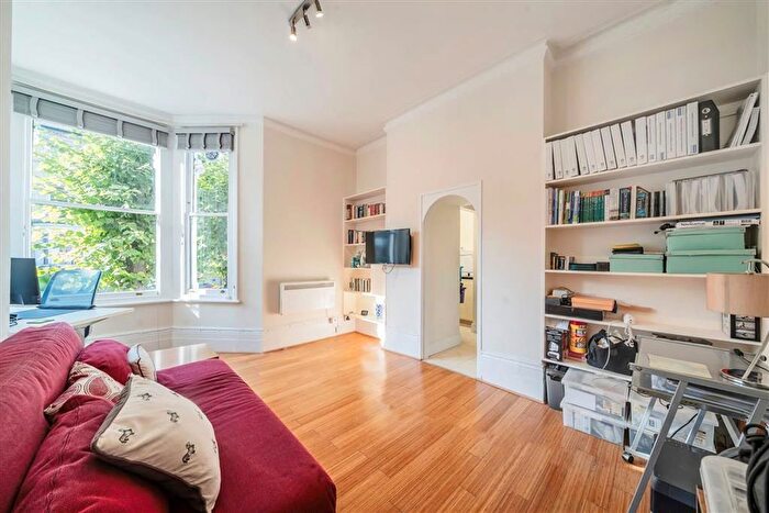 1 Bedroom Flat For Sale In Edith Road, West Kensington, W14