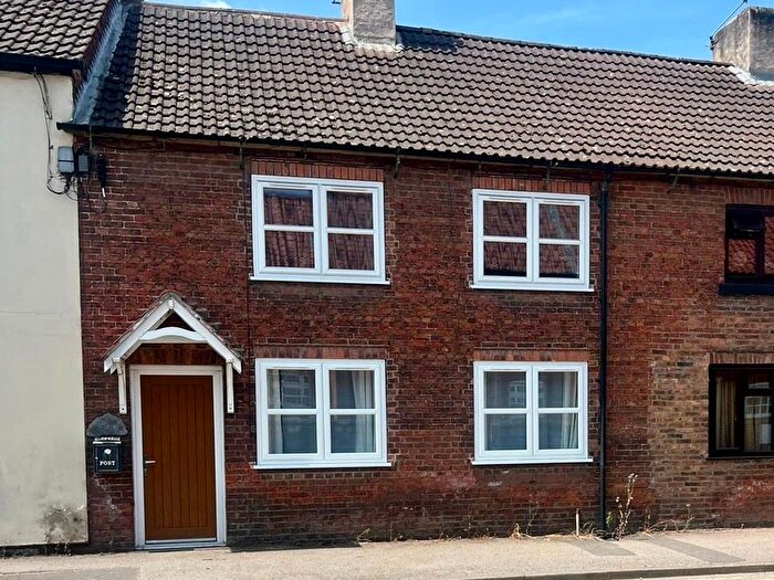 2 Bedroom Cottage To Rent In High Street, Blyth, S81