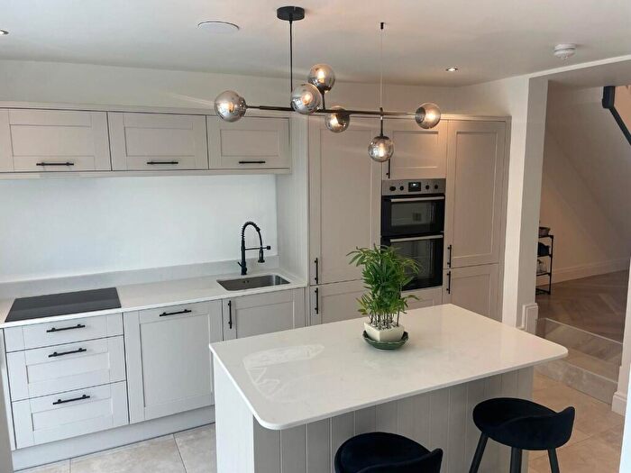 3 Bedroom Terraced House To Rent In Kent Street, Cardiff(City), CF11