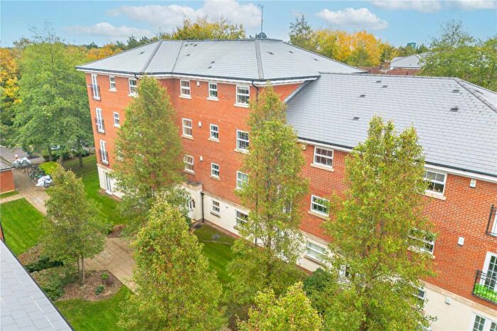 2 Bedroom Apartment For Sale In Jago Court, Newbury, Berkshire, RG14