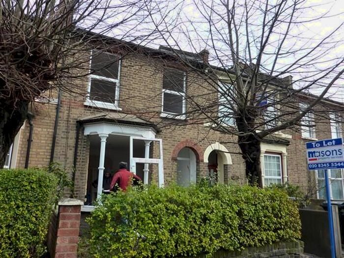 3 Bedroom Property To Rent In St. Pauls Road, London N17