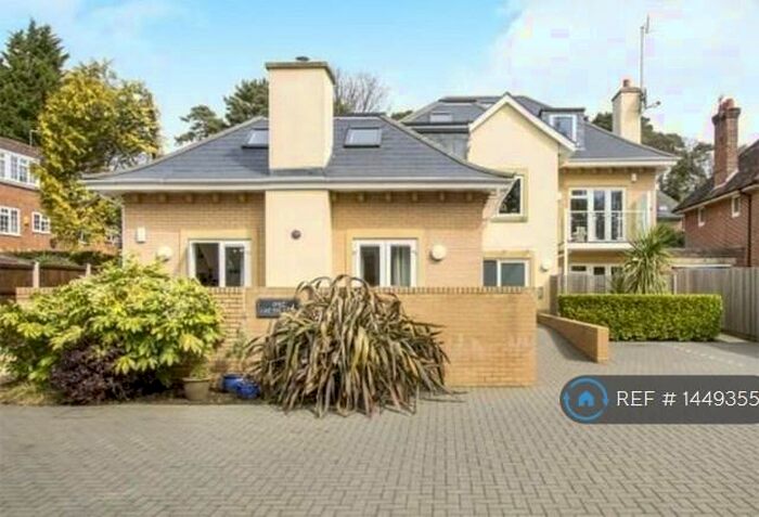 2 Bedroom Flat To Rent In Branksome Wood Road, Bournemouth, BH4
