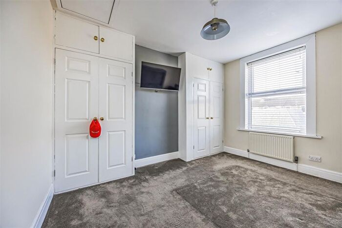 3 Bedroom End Terrace House For Sale In Stanley Avenue, Portsmouth, PO3