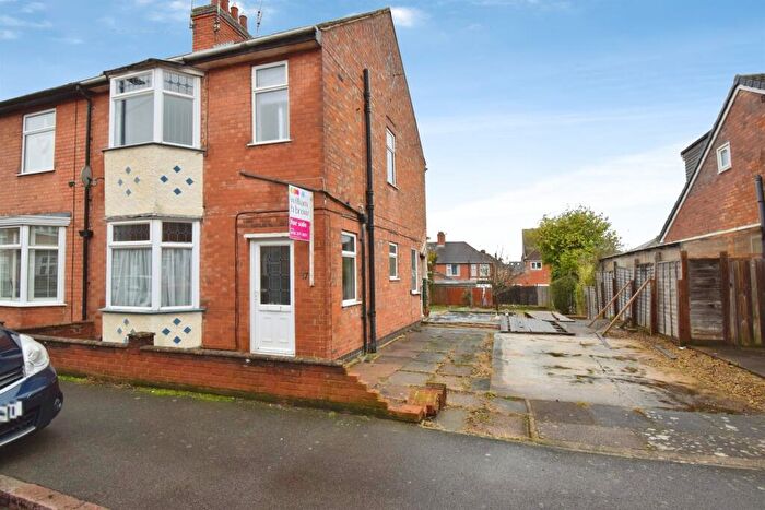 3 Bedroom Semi-Detached House For Sale In Beaumont Street, Oadby, Leicester, LE2