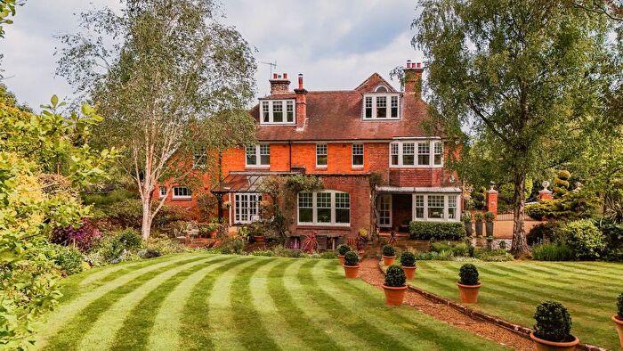 7 Bedroom Semi-Detached House For Sale In Westerham Road, Oxted, Surrey, RH8