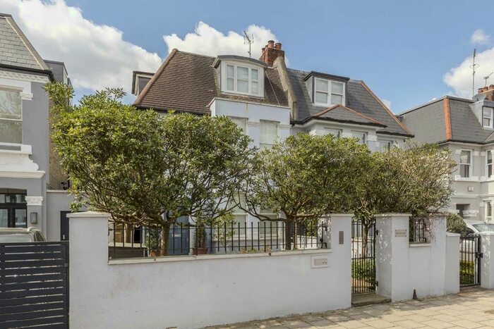 4 Bedroom Property To Rent In Homefield Road, London, W4