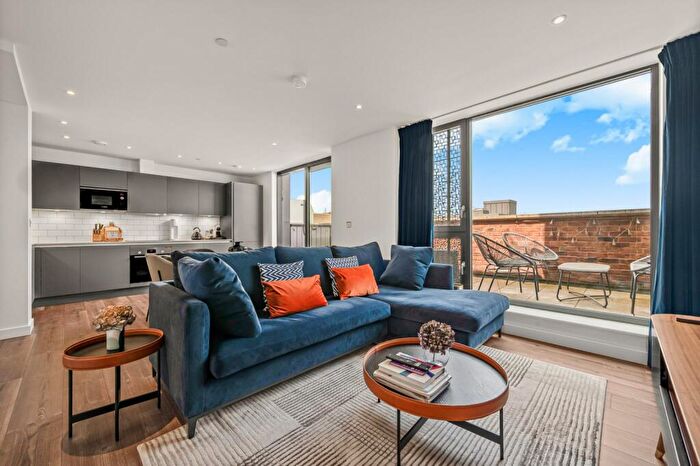 3 Bedroom Flat For Sale In Agate House, Wallis Road, E9