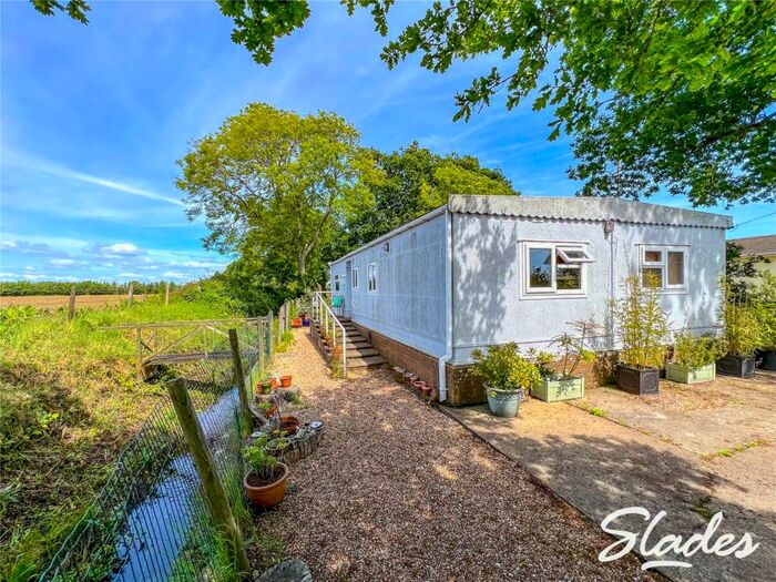 3 Bedroom Detached House For Sale In Burley Road, Winkton, Christchurch, Dorset, BH23