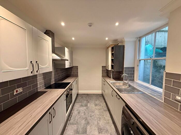 2 Bedroom Flat To Rent In Dyke Road, Brighton, BN1