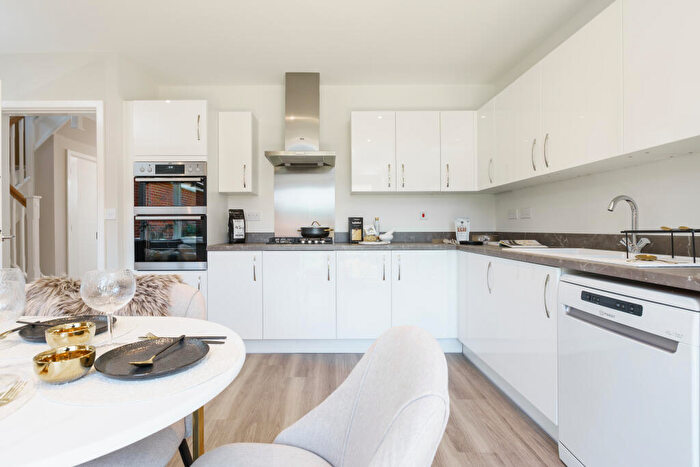 4 Bedroom Detached House For Sale In Glen Road, Oadby, Leicester, LE2