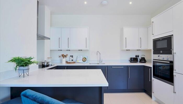 2 Bedroom Flat To Rent In Palace Wharf, Rainville Road, Fulham, London, W6