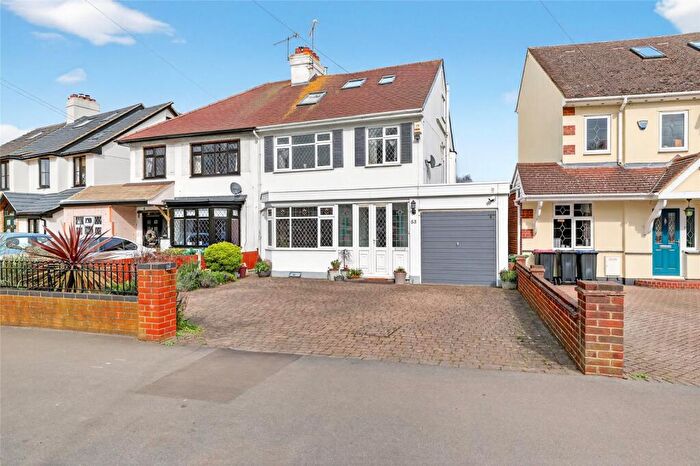 4 Bedroom Semi Detached House For Sale In The Fairway, Leigh-on-Sea, Essex, SS9
