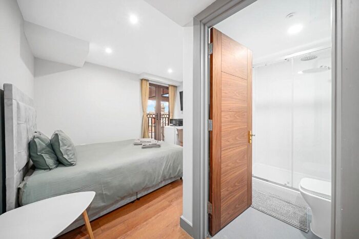 1 Bedroom Hotel Room To Rent In Cranbrook Road, Ilford, London, IG1