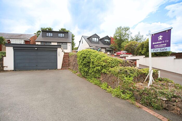 4 Bedroom Detached House To Rent In Chorley Road, Standish, WN1