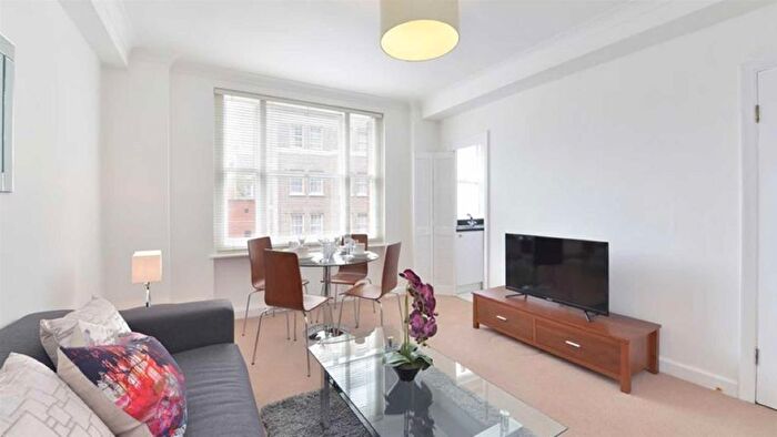 1 Bedroom Flat To Rent In Hill Street, Mayfair, W1J