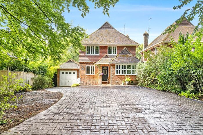4 Bedroom Detached House For Sale In Headley Down, Hampshire, GU35