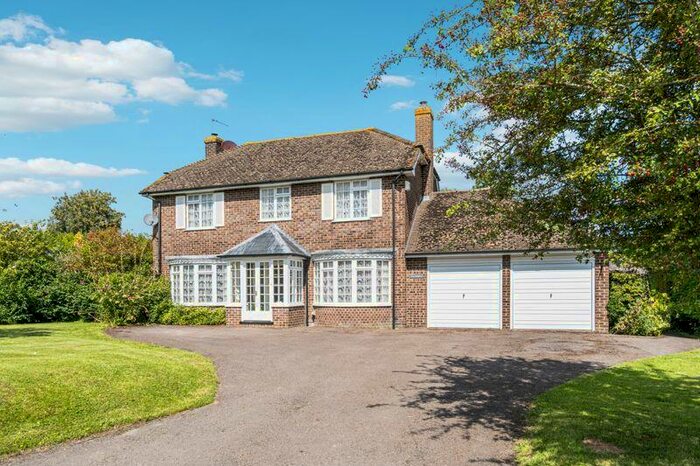 4 Bedroom Detached House For Sale In Orchard Gardens, West Challow, OX12