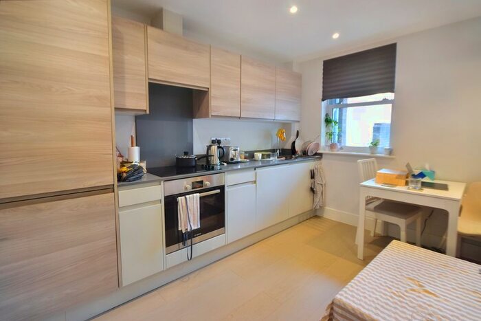 Studio To Rent In Chertsey Street, Guildford, GU1